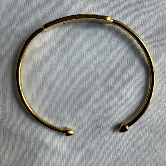 Stella and Dot Believe Engraved gold cuff bracelet comes in original box - Picture 4 of 6